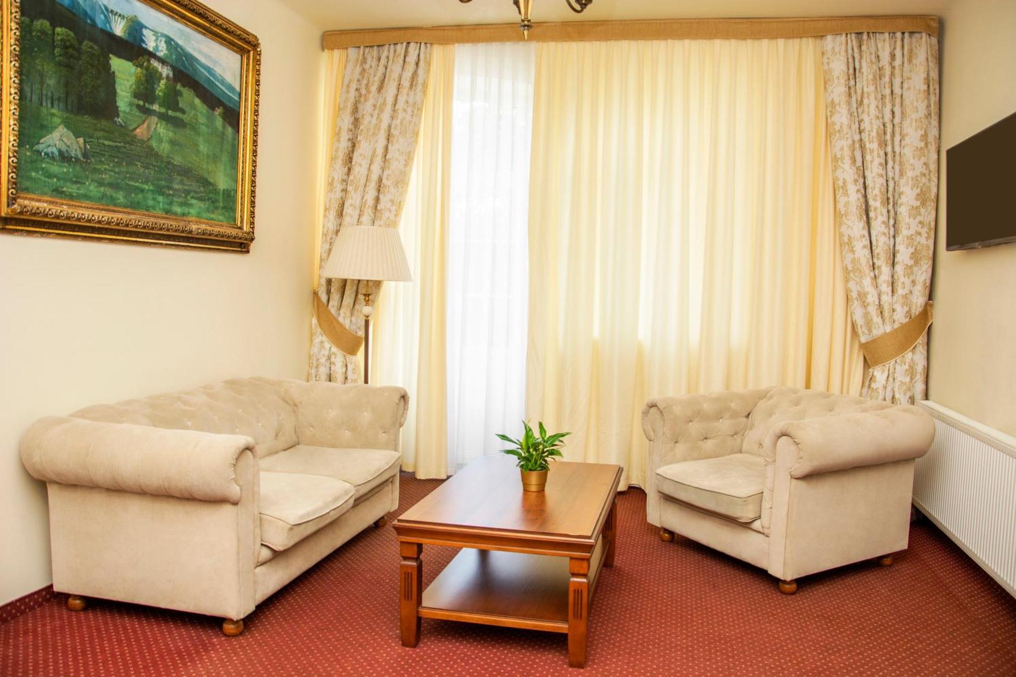 Bed and Breakfast Savoy Spała Exterior foto